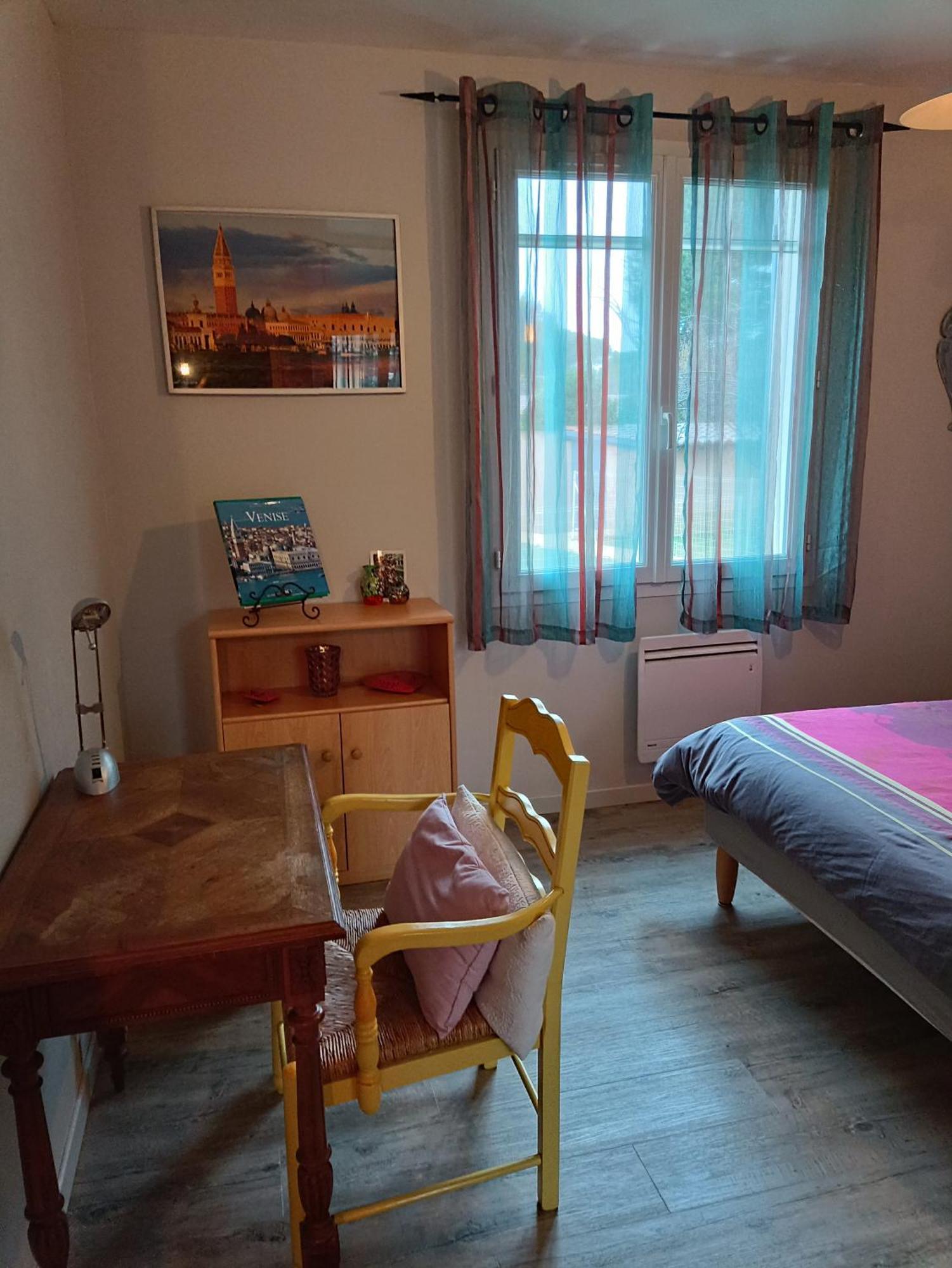 Chambres Tricastine Et Venise Saint-Paul-Trois-Châteaux Kültér fotó